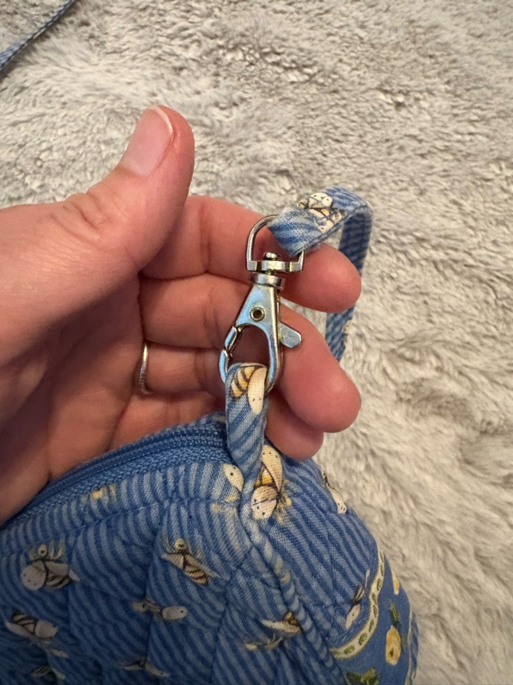 Vera Bradley Vintage Bee Print Quilted Purse - Picture 5 of 9